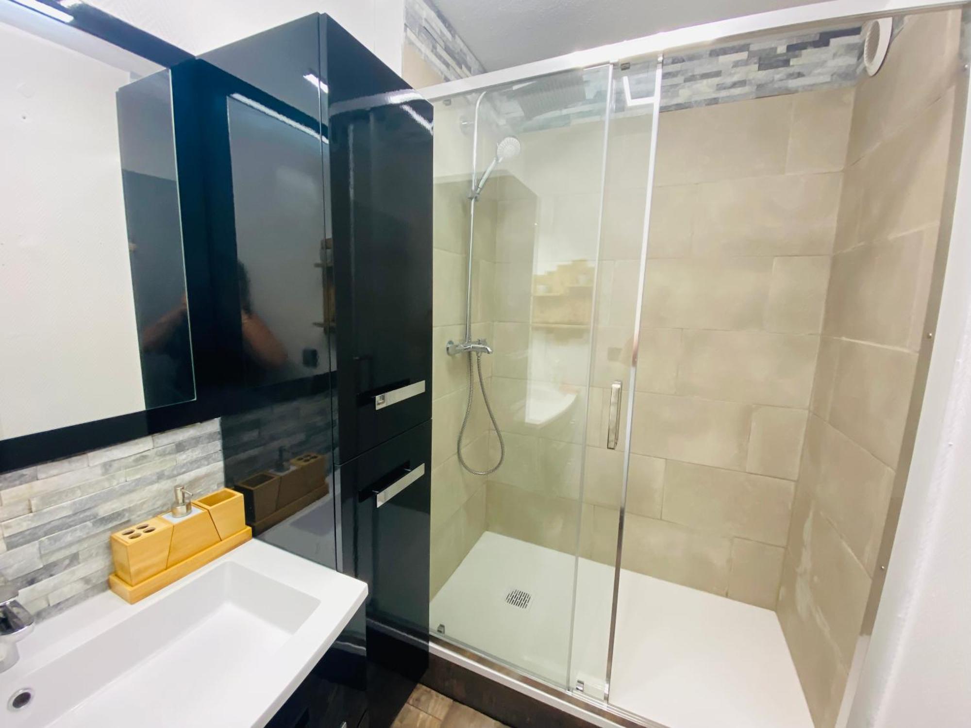 Appartement, Vue Lac Panoramique Avec Terrasse, Parking, Aux Angles מראה חיצוני תמונה